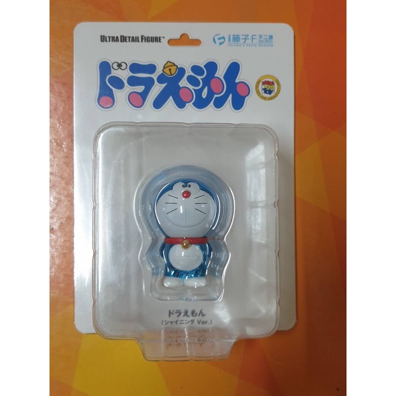 UDF Medicom Doraemon สีทองเมทัลลิก(เลิกผลิตแล้ว) กับ สีน้ำเงินเมทัลลิก