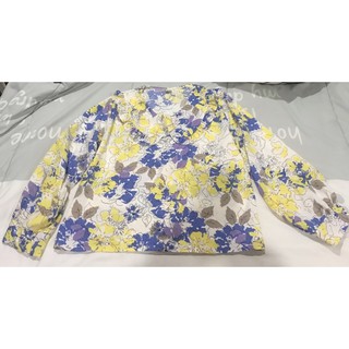 เสื้อลายดอก แชนยาว มือ 1