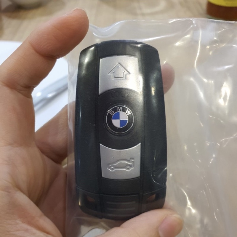 โลโก้ BMW ติดกุญแจรีโมท งานอลูมิเนียมบาง (ราคาต่อชิ้น)