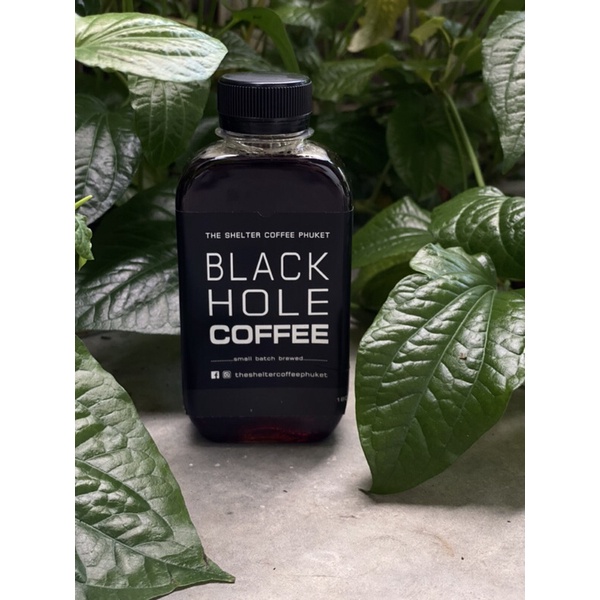 Black hole : Cold Brew Coffee กาแฟสกัดเย็น 72 ชั่วโมง