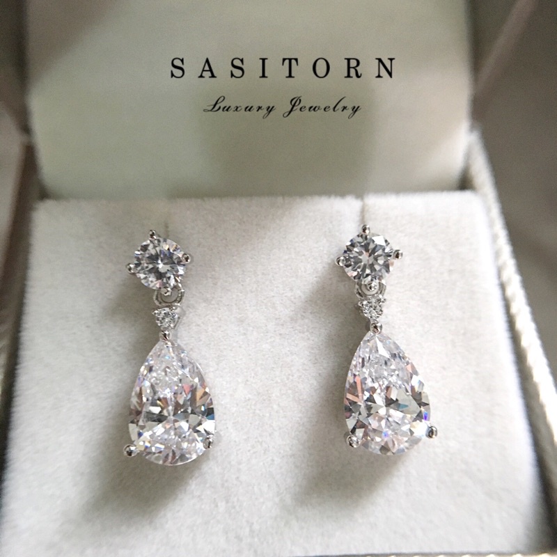 Sasitorn ต่างหูเพชรหยดน้ำ​ 3 กะรัต เพชรเกรดดีที่สุดเทียบเพชรแท้ ใส่สลับแท้ สวยหรูหรา เลอค่า ใส่ออกงาน Jewelry เงินแท้