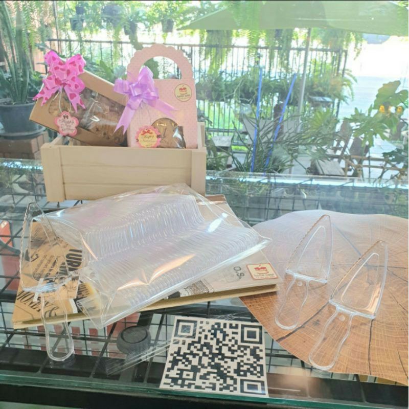 🎂มีดตักเค้ก 💕 ‼️มีดพลาสติก มีดตัดเค้ก ยาว23cm. มีดใส