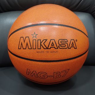 ลูลูกบาสเก็ตบอล Basketball Mikasa MG-B7 หนัง [มือ 2] ญี่ปุ่น