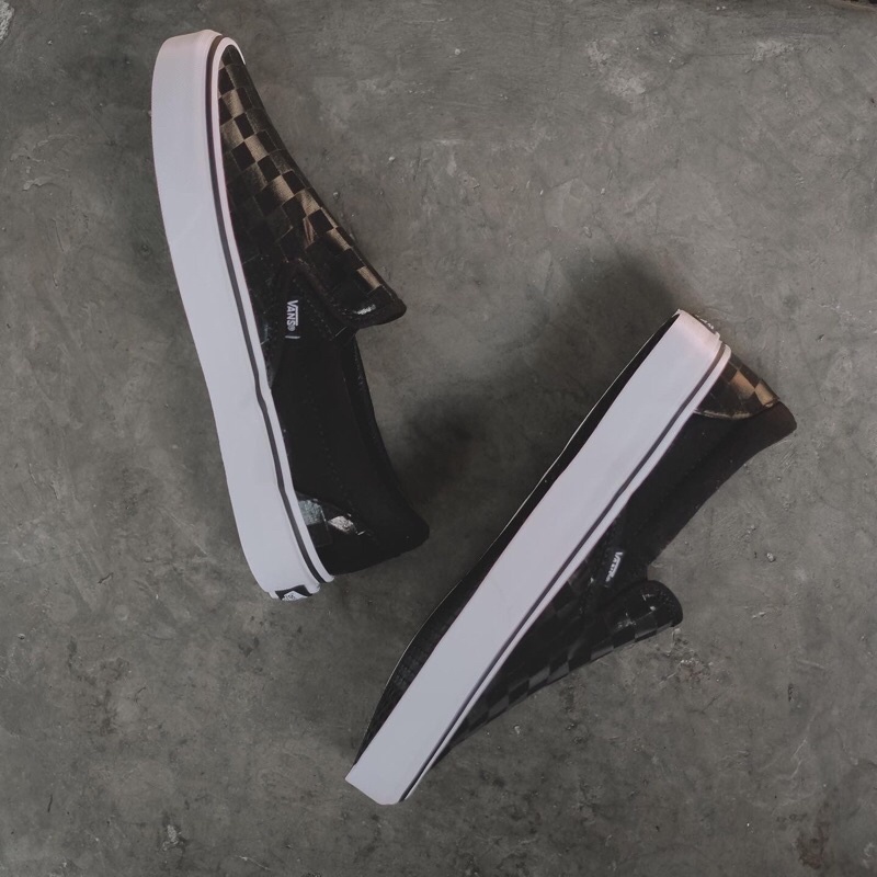 รองเท้าสลิปออน ลายตารางหมากรุก สีดํา / ดํา Vans
