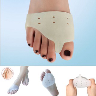 Hallux Valgus Orthotics แผ่นยางยืดซิลิโคน Big Toe Bunion Corrector 2 ชิ้น