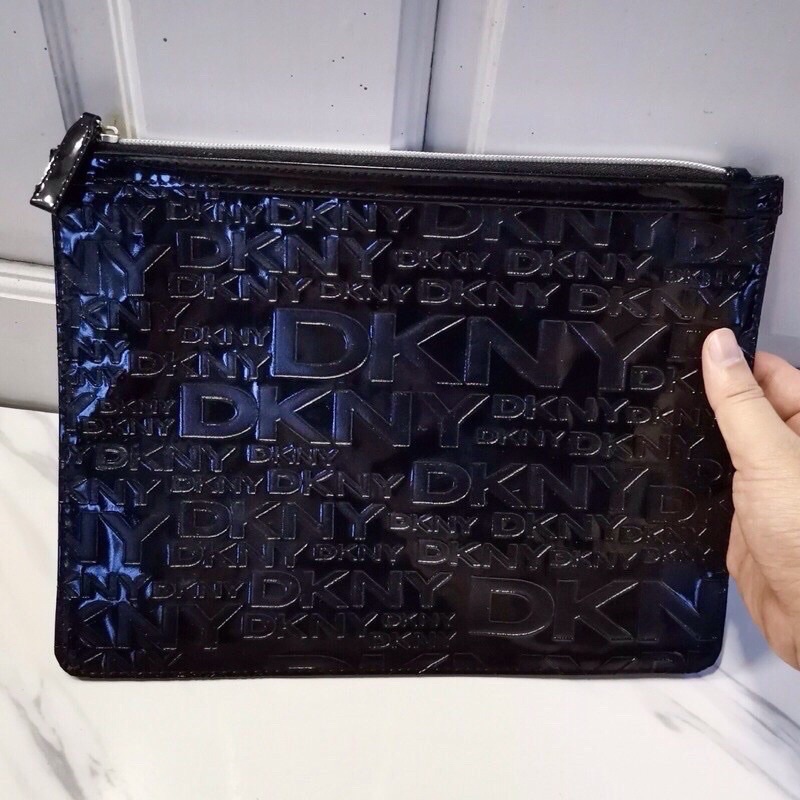 กระเป๋าคลัช DKNY Black Bag สีดำ กระเป๋าผู้หญิง แฟชั่น คลัทช์