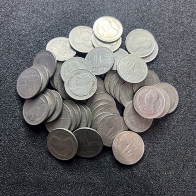 เหรียญ 1 บาท วัดพระแก้ว 2525 ชุด 100 เหรียญ | Shopee Thailand
