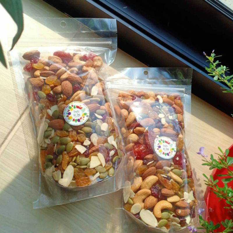 Fruity Mix Nuts (ฟรุ๊ตตี้มิกซ์นัท) ขนาดบรรจุ 500 กรัม