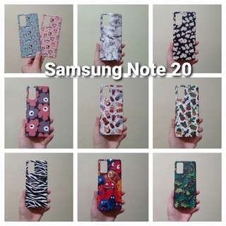 เคสแข็ง Samsung Note 20 มีหลายลาย เคสไม่คลุมรอบนะคะ เปิดบน เปิดล่าง (ตอนกดสั่งซื้อ จะมีลายให้เลือกก่อนชำระเงินค่ะ)