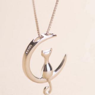 Fashion Cute Animal Cat Moon Pendant Necklace Charm Silver Gold Color Box Chain Necklace Kitten Pet Lucky Jewelry For Women Gift