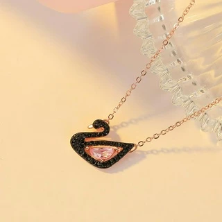 Dazzling สร้อยคอโซ่จี้หงส์สีชมพูสไตล์เกาหลีสําหรับผู้หญิง