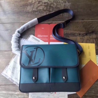 Louis vuitton messenger men bag