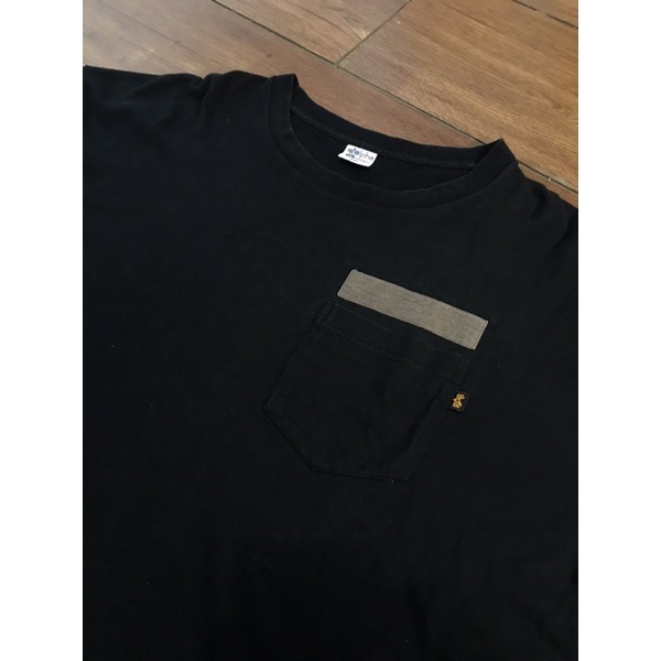 Alpha Industries pocket tee เสื้อยืดมือสอง