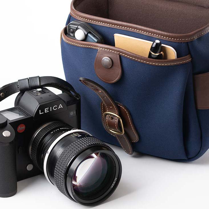 Billingham รุ่น Hadley Digital -Navy Canvas / Chocolate Leather