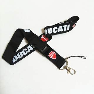 พวงกุญแจ จี้โลโก้ Ducati พร้อมสายคล้องคอ สําหรับรถยนต์