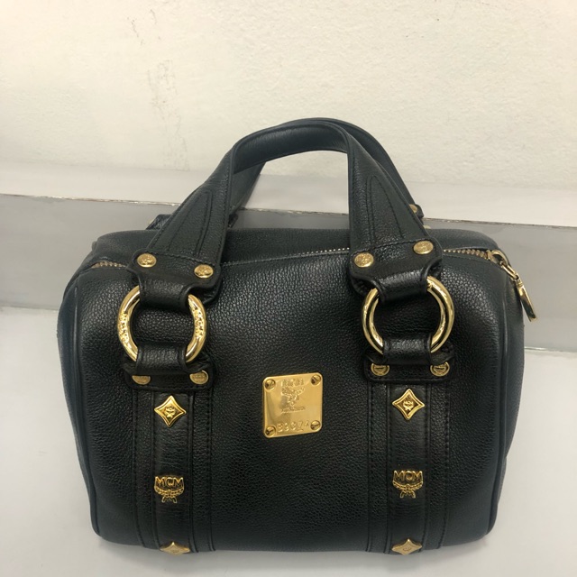 Mcm หมอน  อะไหล่ทอง vintage