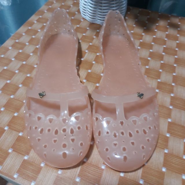 Jelly bunny เจลลี่ บันนี่ รองเท้าแตะรัดส้น ของแท้!! สีพีช กลิ่นหอม