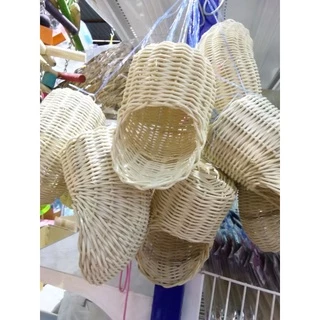 บ้านหวายทำรัง​ ชูก้า​ นก​ กระรอก​ วัสดุธรรมชาติ​มีตัวเกาะติดกรง มี3ขนาดให้เลือก