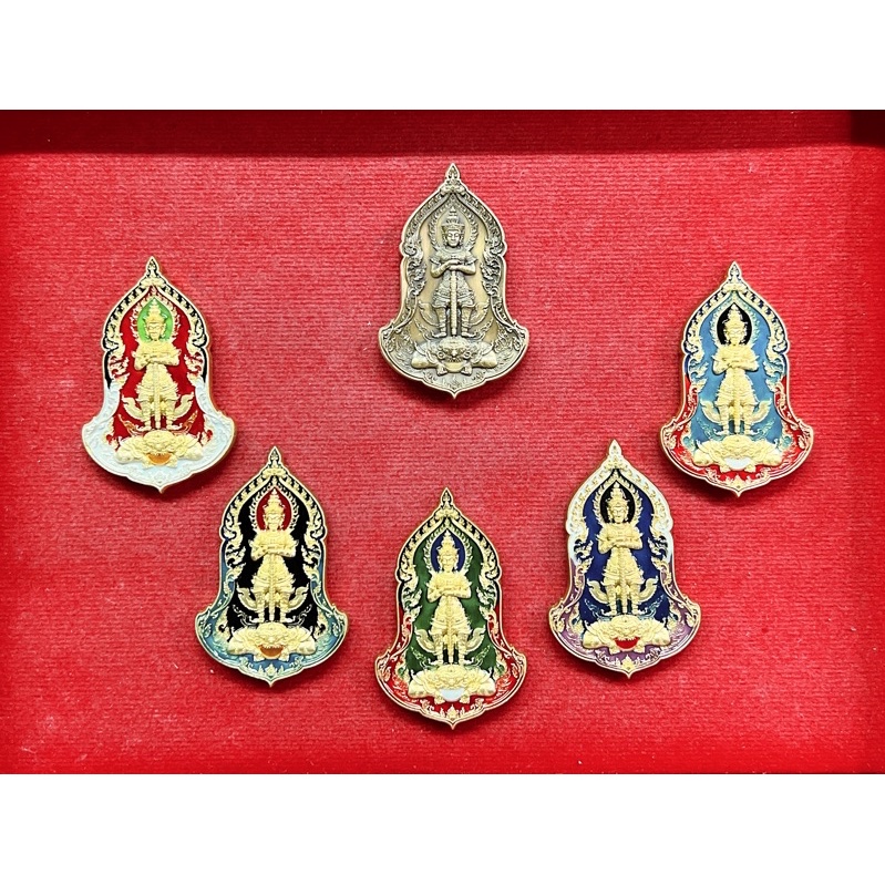 เหรียญ ท้าวเวสสุวรรณ หน้าเทวดา หลวงพ่อพัฒน์ เศรษฐีรวยทันใจ2 (ทองระฆัง)