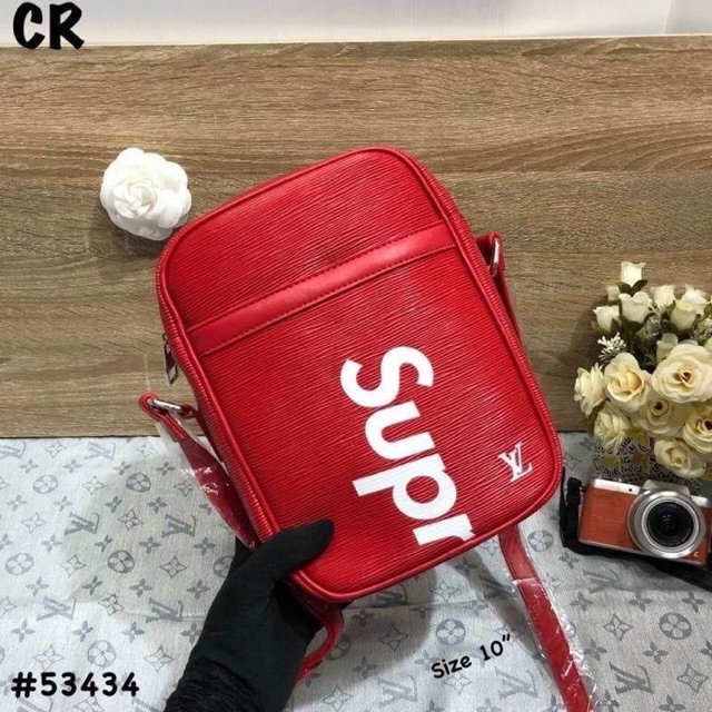 supreme lv shoulder bag