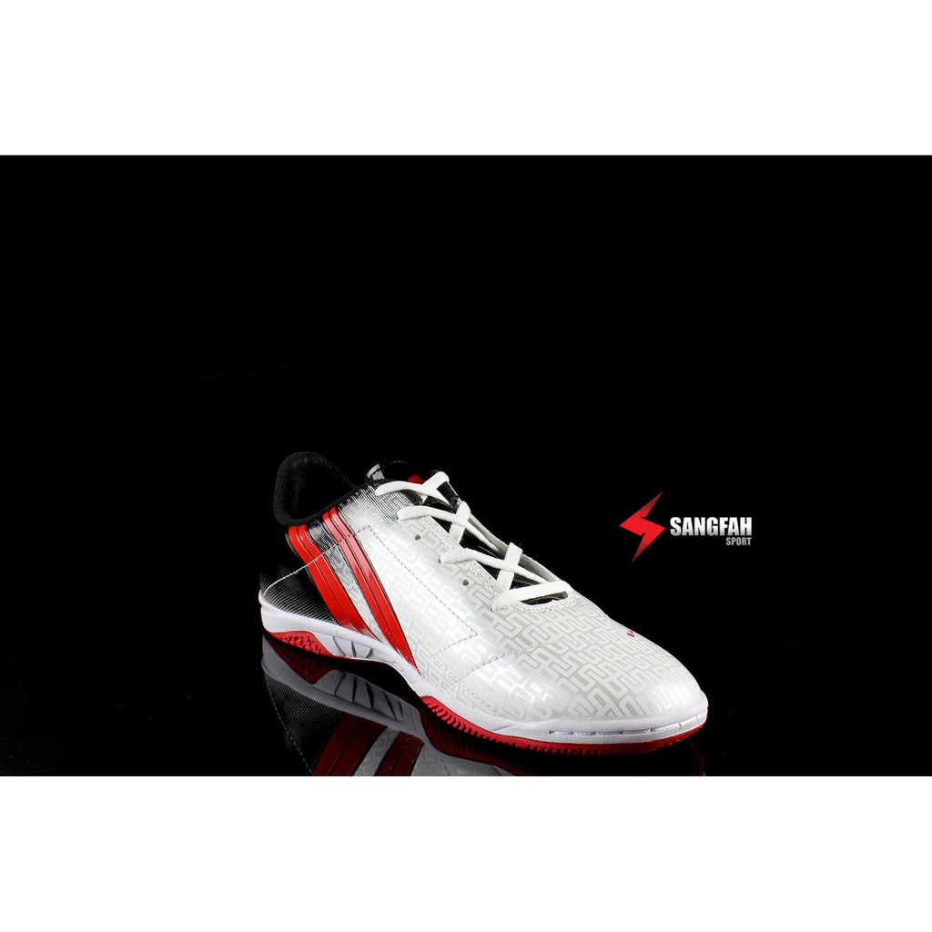 [โค้ดส่วนลด: NEWSAFT มูลค่า 100 บาท] PAN รองเท้าฟุตซอล PAN รุ่น SALAPRO 8 PF-14X9-WA