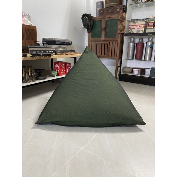 โซฟา Gelato รุ่น Scorpion bean bag (ทรงสามเหลี่ยม)