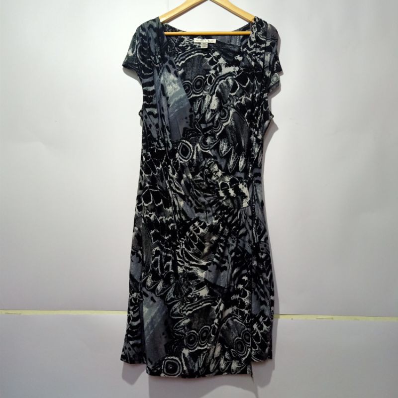 AA STUDIO AA POLYESTER อก44-52เอว42-48สพ50ยาว44 ผ้านุ่งเด้งใส่สบายสภาพ 95 %ไม่มีตำหนิซักเรียบร้อยพร้