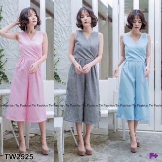 (2525) Jumpsuit ทรง 5 ส่วน คอวีไขว้