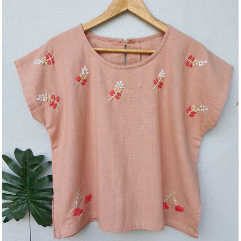 เสื้อผ้าฝ้ายปักมือ คอกลม สวมใส่สบาย งานแฮนด์เมด ฟรีไซส์