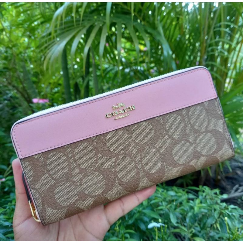 ส่งฟรี🔥กระเป๋าสตางค์ Coach แท้💯 ใบยาว สีชมพู กระเป๋าเงิน ผู้หญิง กระเป๋าตัง ของขวัญ