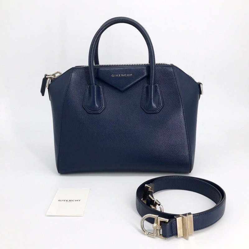 Givenchy Antigona Small Grain Leather used dc17 สีNavy