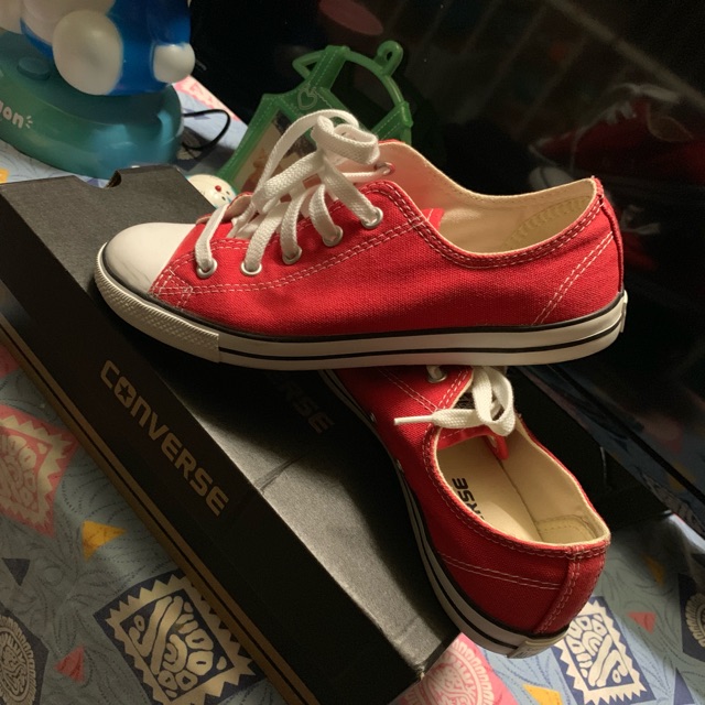 รองเท้าผ้าใบ Converse แท้