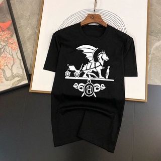 [S-5XL]เสื้อยืดแขนสั้นลําลอง พิมพ์ลายม้าสงคราม ขนาดใหญ่ พร้อมป้ายแท็ก แฟชั่นคู่รัก สําหรับผู้ชาย และผู้หญิง S-5X