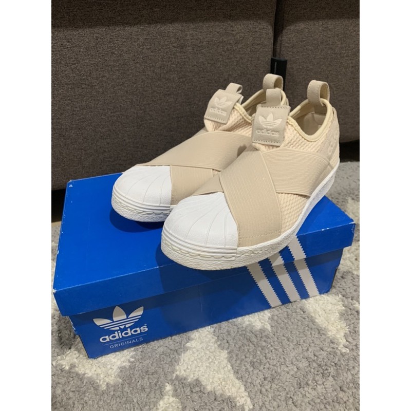 Adidas Superstar Slip on(สี Linen/White)Used like new