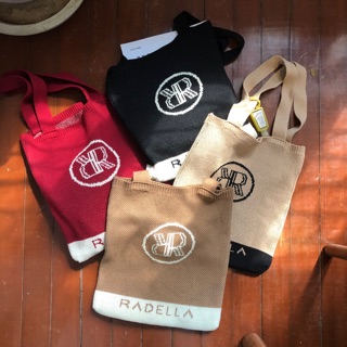 Radella Tote กระเป๋าผ้า กระเป๋าไหมพรม ถักลายเฉพาะของเราไม่ซ้ำใคร! ใช้ง่าย แข็งแรง