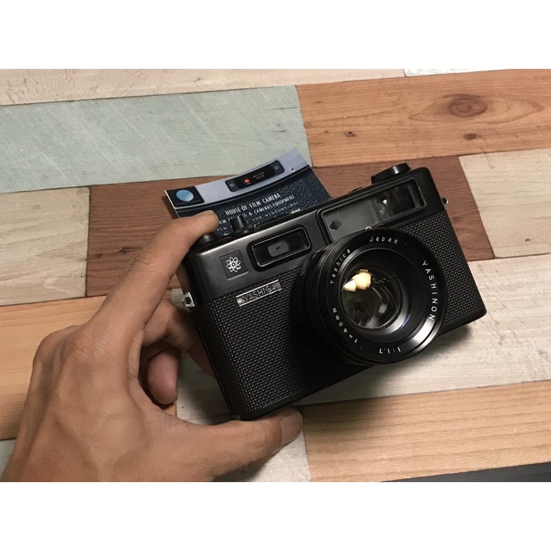 ฮู๊ด Yashica Electro 35 ขนาด 57mm Metal Lens Hood with Original CASE