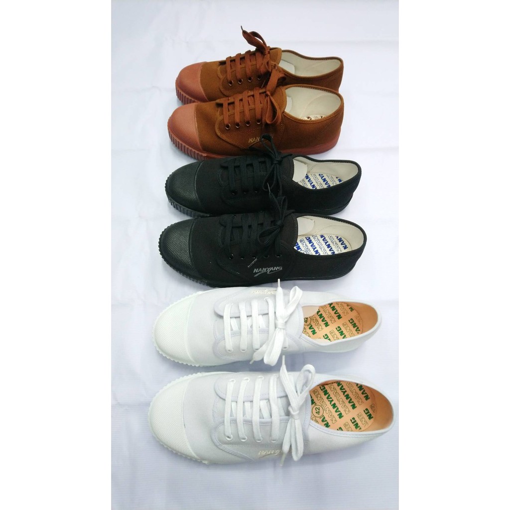 รองเท้าผ้าใบนักเรียน ยี่ห้อนันยาง รุ่น 205-S กลุ่มใหญ่ (เบอร์ 37-42) และกลุ่มใหญ่พิเศษ (เบอร์ 43-49)