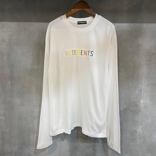 เสื้อ NEW VETEMENTS SWEATER (ใส่ได้ทั้งผู้หญิงผู้ชายนะจ้า) งาน Hiend1:1 ตัวเสื้อ มีป้ายโลโก้ ผ้าดี Size S / M / L / XL