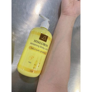 โลชั่นไฮยาลูรอน whitening body lotion 500 ml.