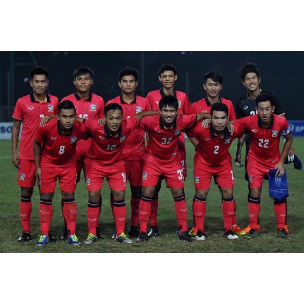 ชุดฟุตบอลทีมชาติไทย 2016 คอปกดำ ชุดสีแดง เสื้อ+กางเกง เบอร์20แท้ ของใหม่แท้ 100% ใหม่ป้ายห้อย