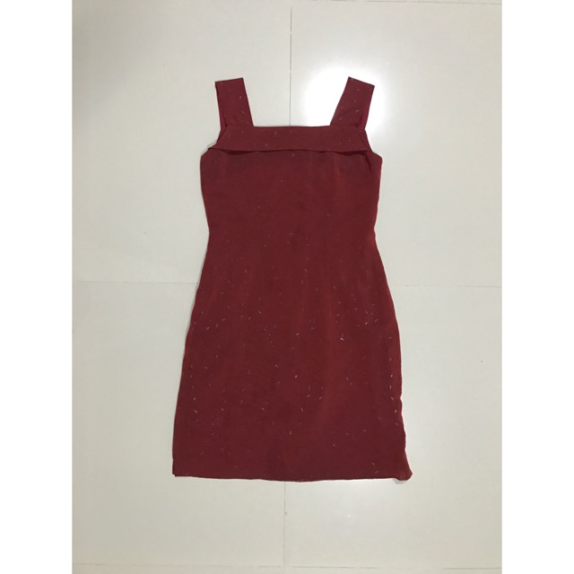 dress    สีแดงเบอร์กันดี