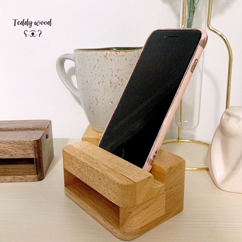 ลำโพงไม้ พร้อมที่วางโทรศัพท์