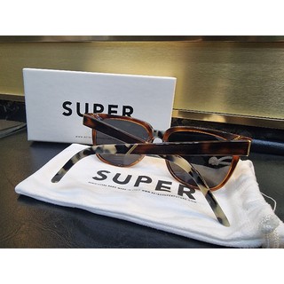 แว่น Super รุ่น Limited Super Vincenzo รุ่นแพงหายาก สภาพดีมากเอามาเก็บแล้วไม่ค่อยได้ใช้