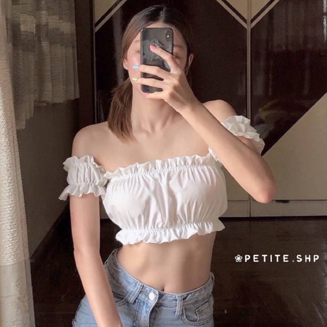 Petite♡︎ Dolly top เสื้อเกาะอกปาดไหล่สม็อคแขน