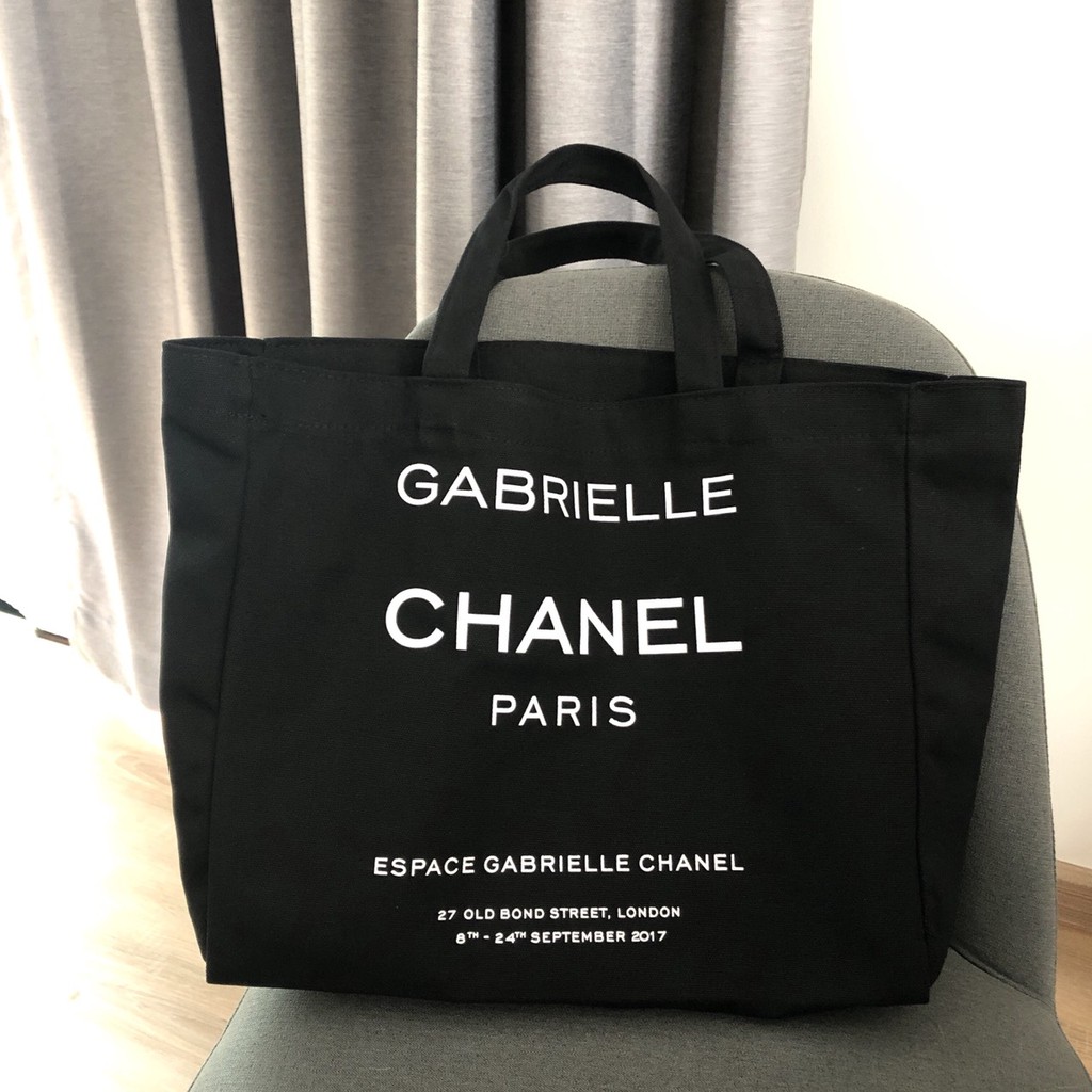 กระเป๋าผ้า CC Gabrielle Canvas Tote Bag Counter VIP GIFT แท้!! สินค้ามีพร้อมส่งในไทยค่ะ