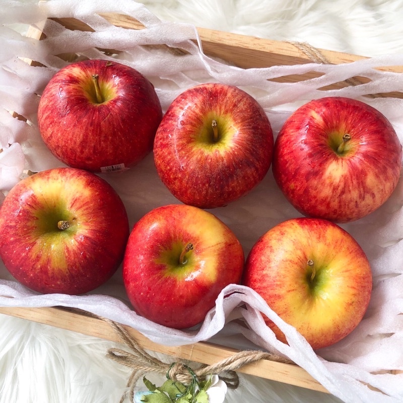 สด หวานกรอบ  แอปเปิ้ล Envy นำเข้าจากนิวซีแลนด์ !!! ลูกใหญ่ สินค้าพร้อมส่ง