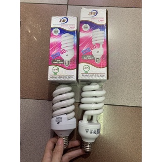 ถูกสุด!! ส่งkerry หลอดตะเกียบ JMF หลอดไฟแบบเกลียว ขนาด 26w และ 32w หลอดประหยัดไฟ รุ่นทอร์นาโด Tornado แสงขาว ขั้วE27