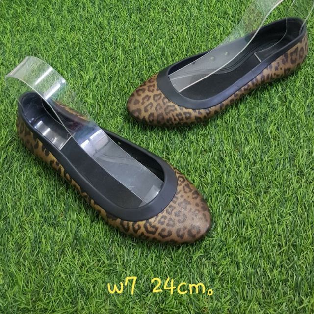รองเท้าCrocsแท้ (ขายแล้ว)