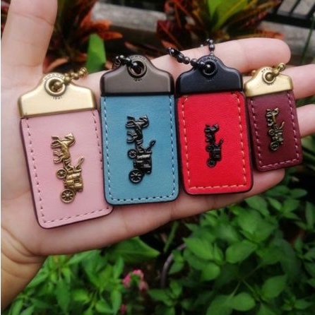 🇺🇲🇺🇲 Size XL-L แท๊ค Tag Coach Charm Keyring Hangtag ห้อยกระเป๋า รถม้า งานช๊อป หายากมาก ของแท้ ของใหม