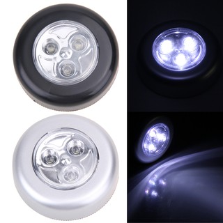 หลอดไฟ LED ประหยัดพลังงาน 3 ชิ้น